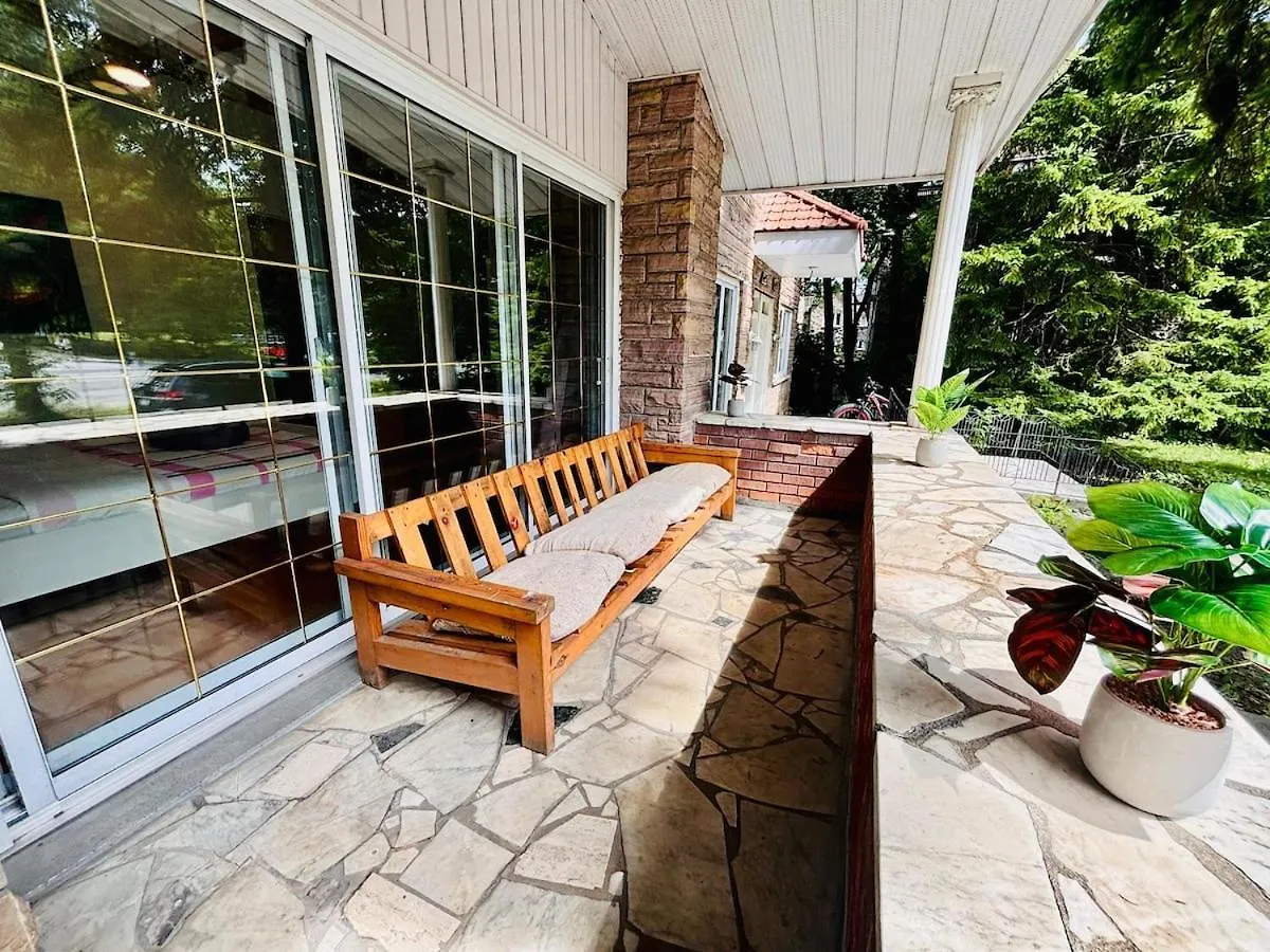 Sunlit Haven Apartment 3Br Montreal