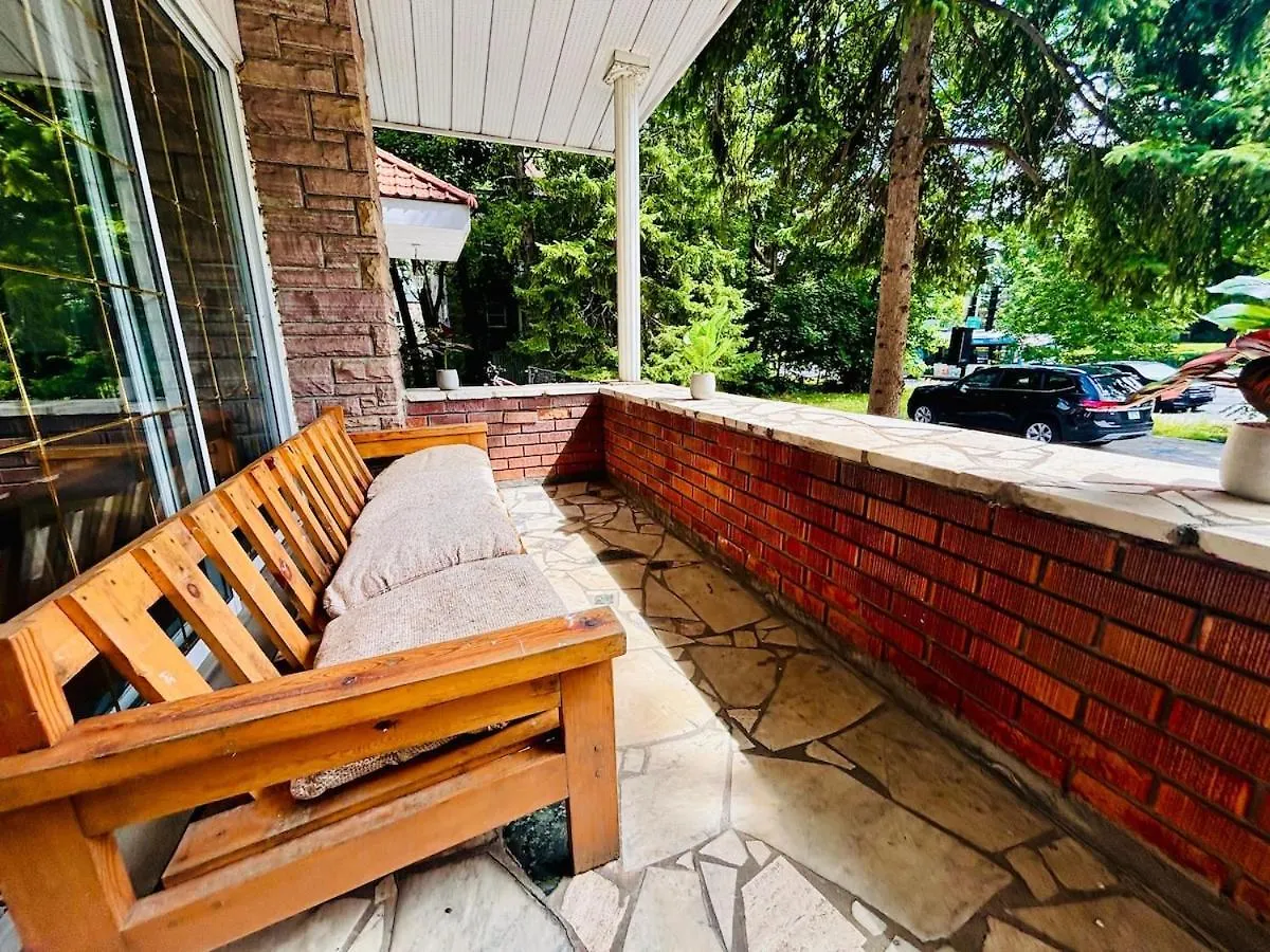 Sunlit Haven Apartment 3Br Montreal 0*,