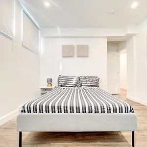 Cozy & Luxurious 3-br Apartment